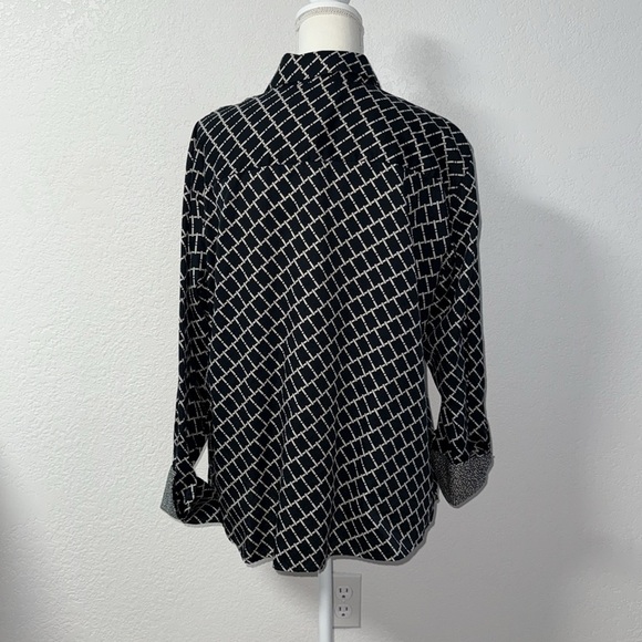 FOXCROFT Black and White Patterned Blouse - Picture 3 of 8